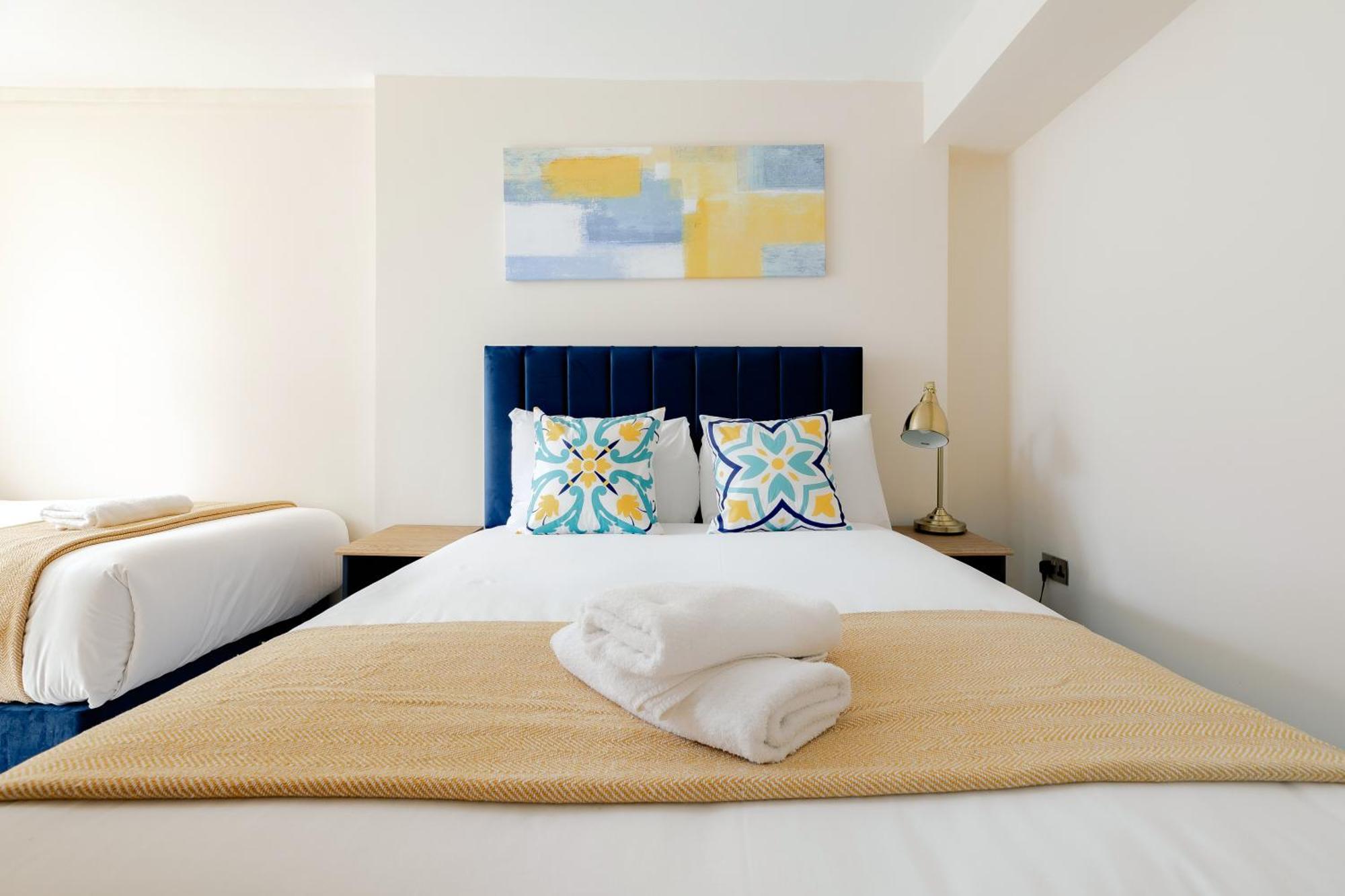 Two Bedroom Apartment Near Hyde Park And Oxford Street London Exterior photo