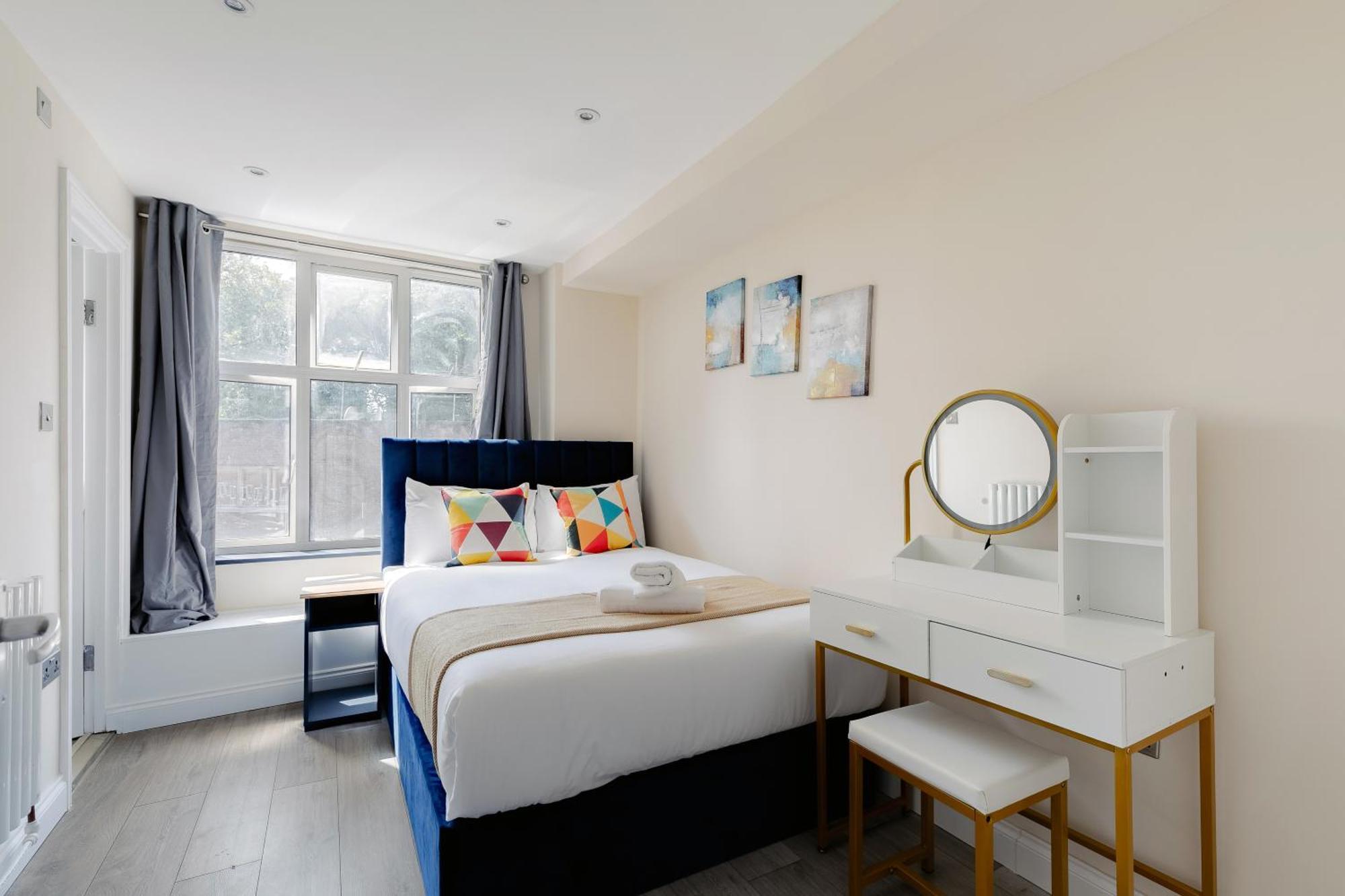 Two Bedroom Apartment Near Hyde Park And Oxford Street London Exterior photo