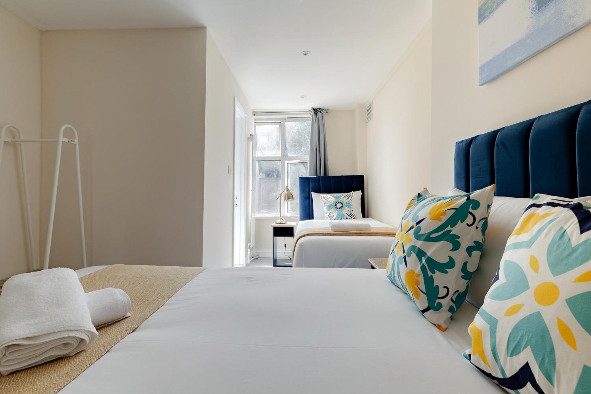 Two Bedroom Apartment Near Hyde Park And Oxford Street London Exterior photo